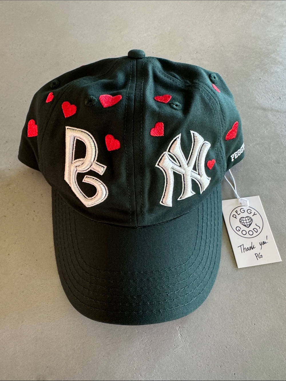 NWT PEGGY GOU NYC MERCH 2026 PG HEARTS NY CAP GREEN RED